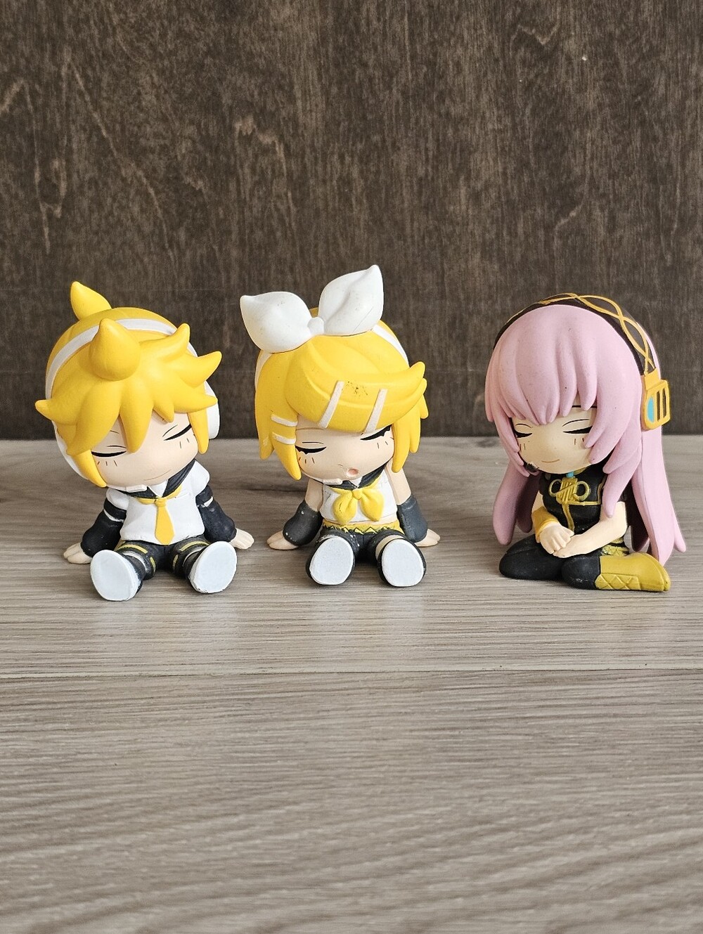 Vocaloid Katazun-Fig Mini Figures Lot of 3 - Rin, Len, Luka (Takara Tomy Arts)